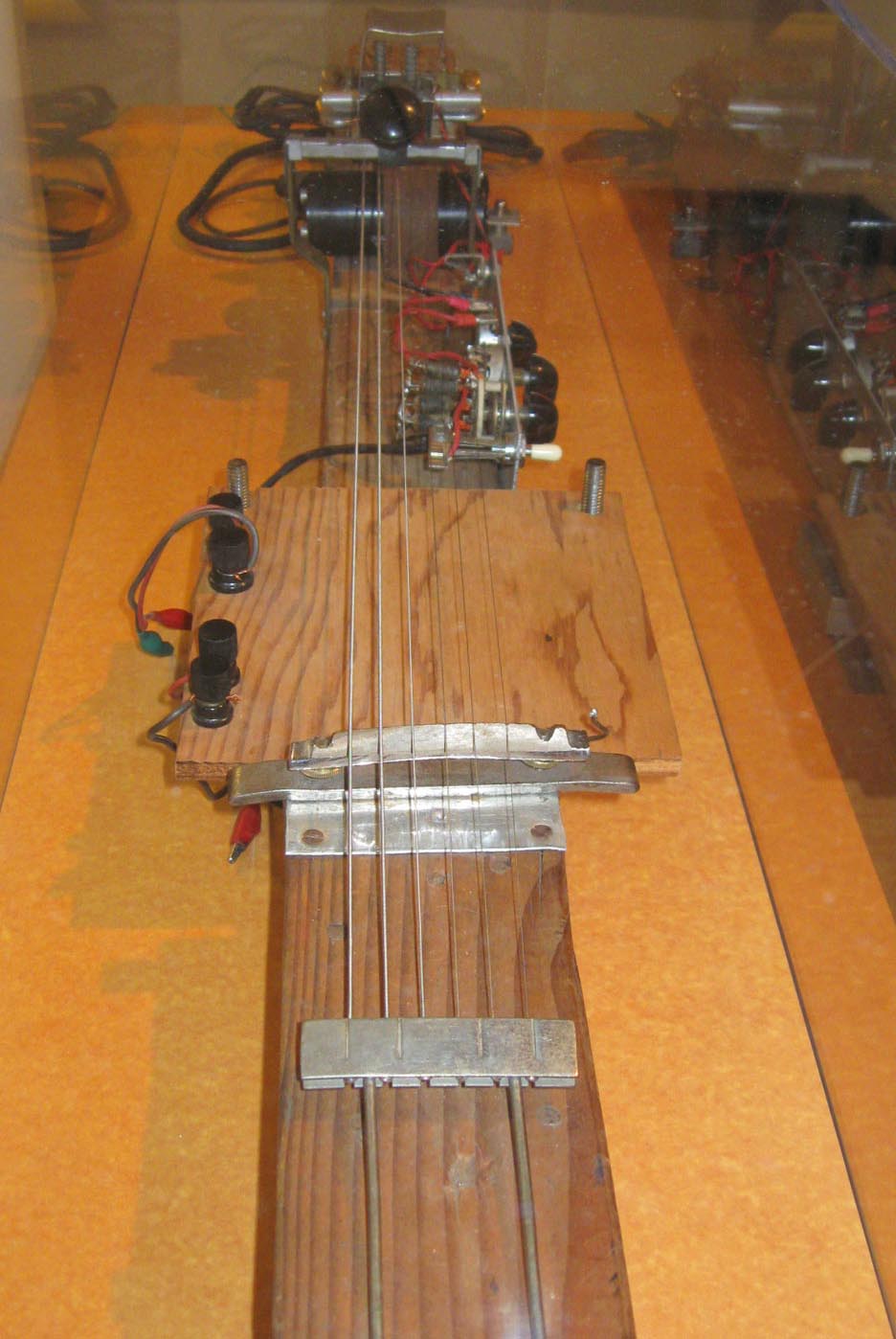 Les' Ding Dong test rig on display at Discovery World Science and Technology Center in Milwaukee